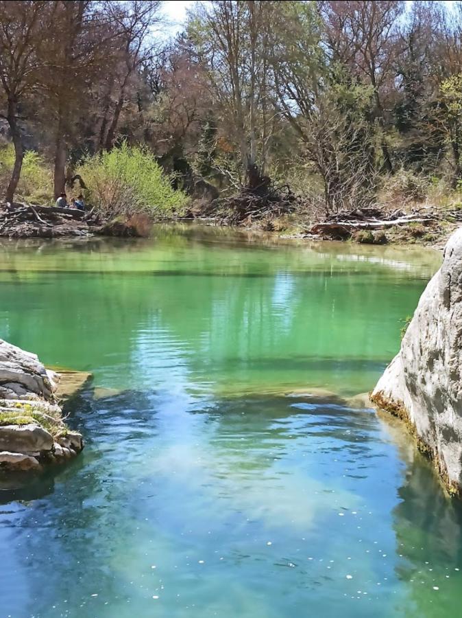 Sous Les Etoiles En Provence, Gite Les Bambous Lurs Ngoại thất bức ảnh
